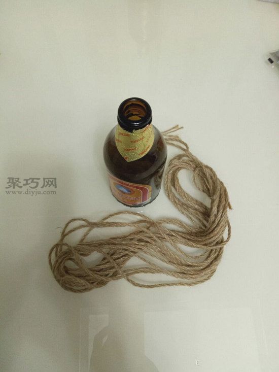 玻璃瓶麻绳变花瓶 第2步